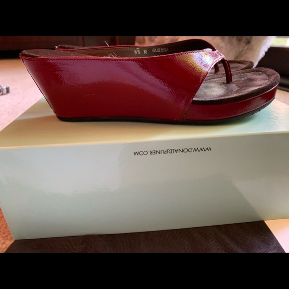 Donald J Pliner Shoes - Donald J Pliner Red Patent Leather Sandals Sz 9.5